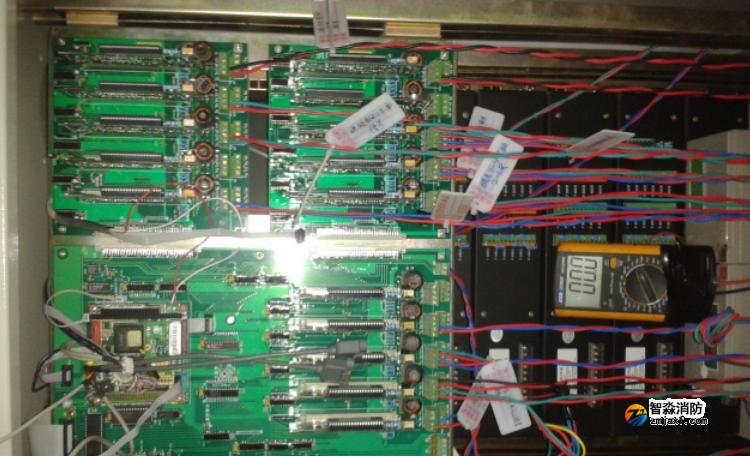 火災(zāi)自動報(bào)警信號傳輸應(yīng)采用雙絞線和屏蔽線 火災(zāi)自動報(bào)警信號傳輸應(yīng)采用雙絞線和屏蔽線